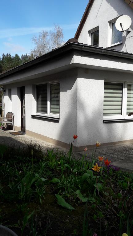 Ferienhaus Im Gruenen/Monteurzimmer Ораниенбург Экстерьер фото